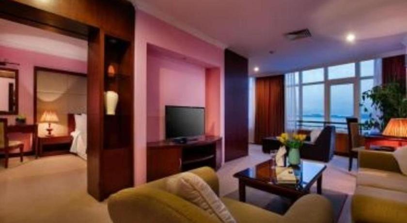 Halong Pearl Hotel Ha Long Exterior photo